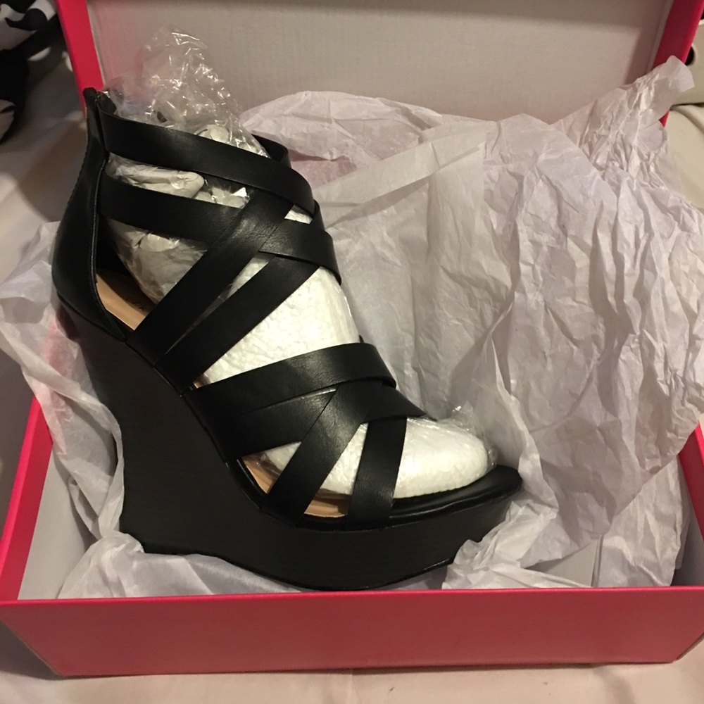 Black Strappy Wedges